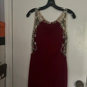 Beautiful European evening gown with rhinestones on the net zipper side